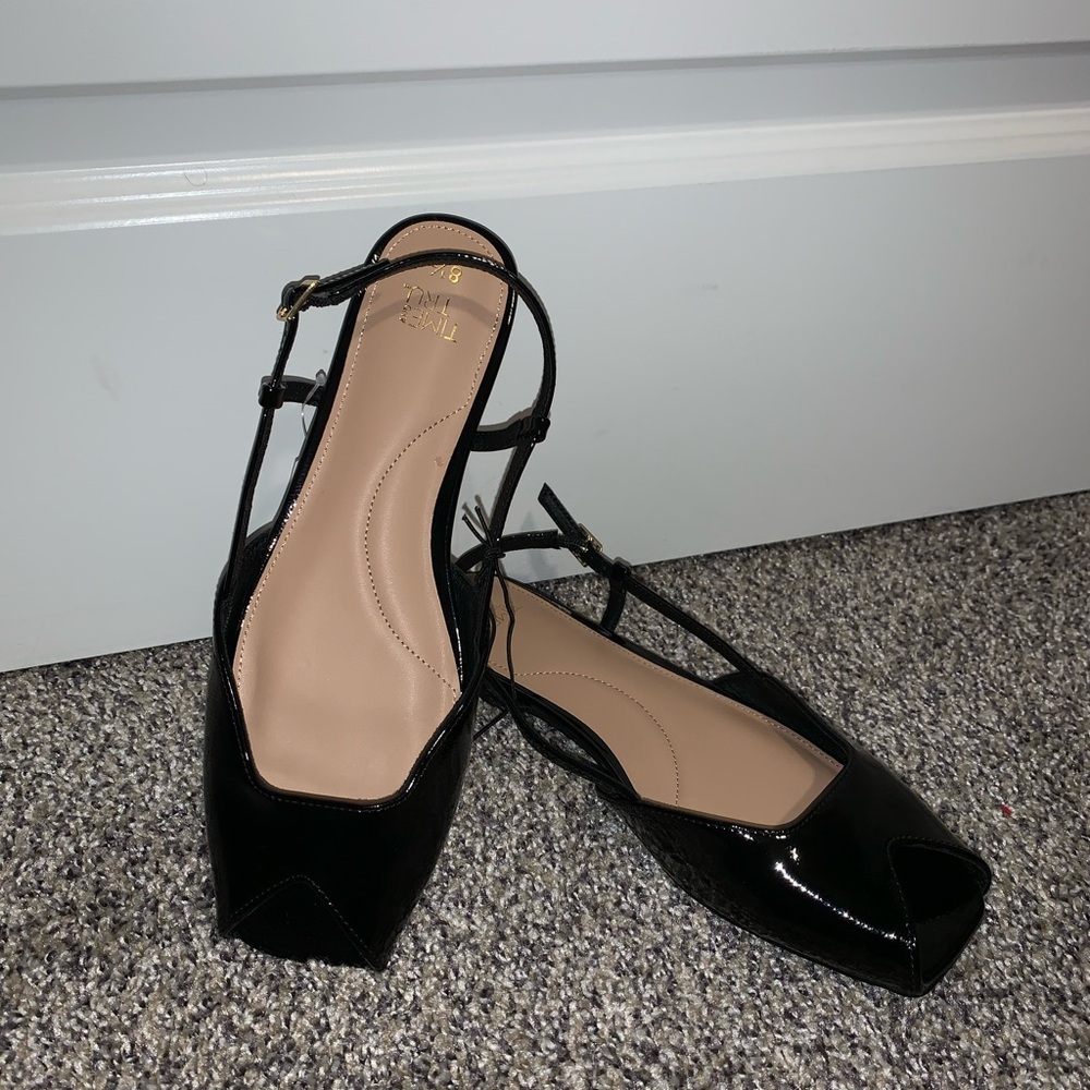 Time and Tru Black Patent Square-Toe Slingback Sandals